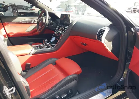 2025 BMW M850I Gran Coupe xDrive z USA, uszkodzony, nr VIN WBAGV8C09SCU48097